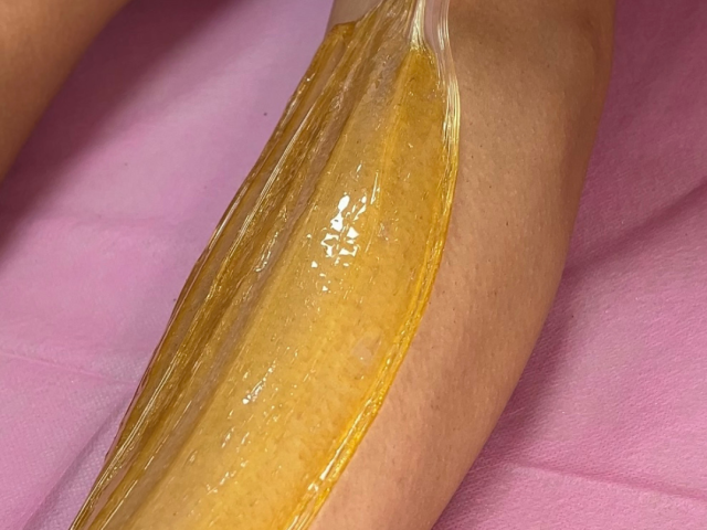 What Is Sugaring? Discover the Natural Alternative to Waxing at Sugaring NYC 🌿